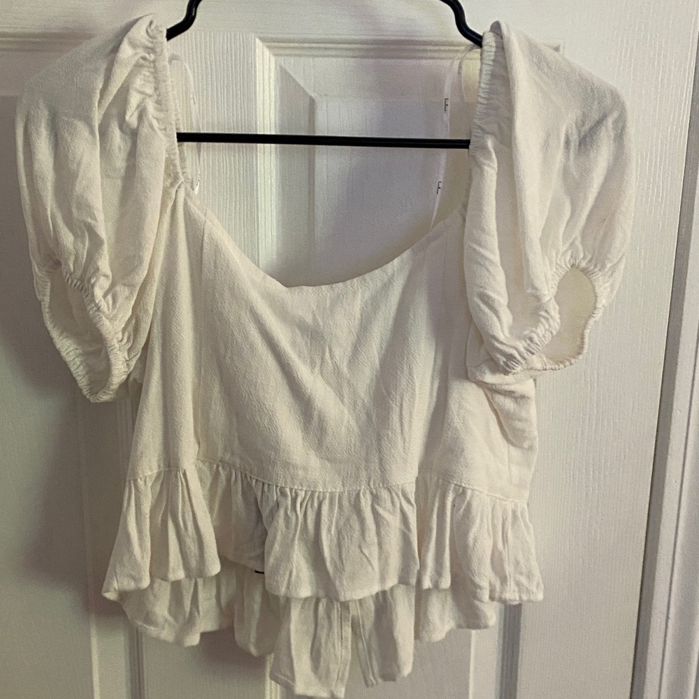 Lulus Cream Ruffled Women's Top - Picture 2 of 4